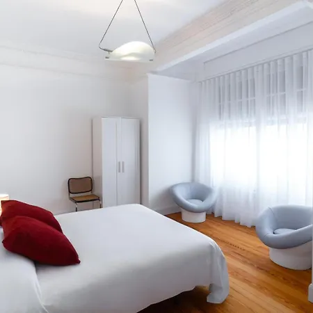 Housingleon Gaudi Suites Exterior photo