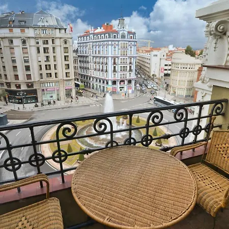 Housingleon Gaudi Suites Exterior photo